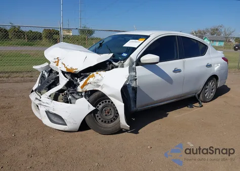 2015 Nissan Versa 1.6 S/1.6 S+/1.6 Sl/1.6 Sv из США, поврежденный, VIN 3N1CN7AP7FL835501